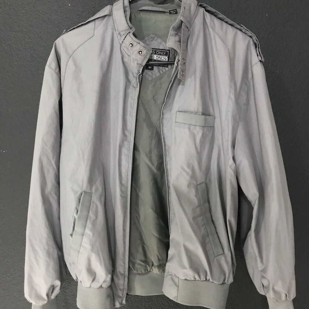 Members only heather grey jacket size 40. (Unisex)